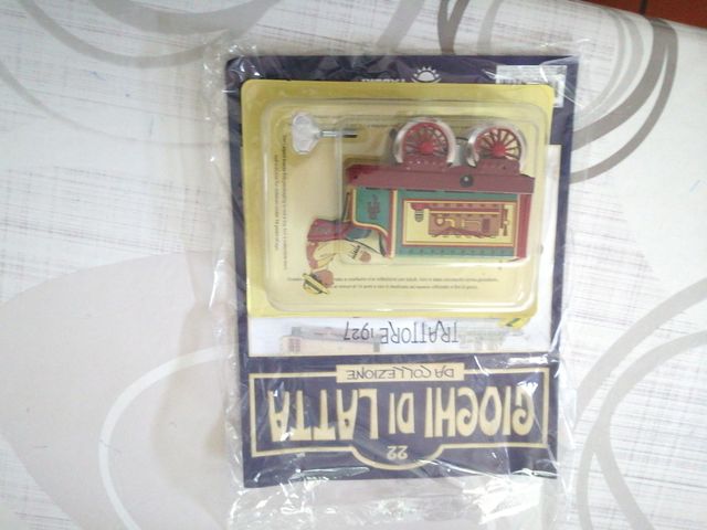 Trattore giocattolo vintage 1927
