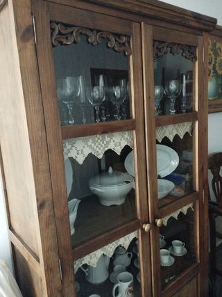 Vitrina madera antigua