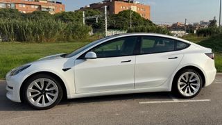 TESLA Model 3 Standard Range Plus (2022/12)