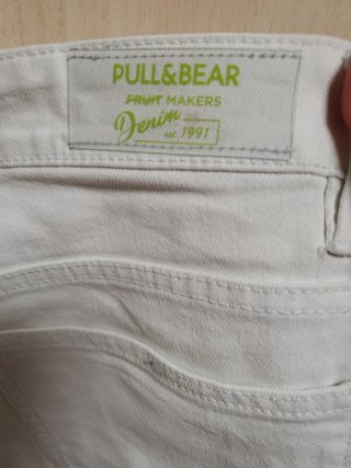 Bermudas Pull&Bear blancas