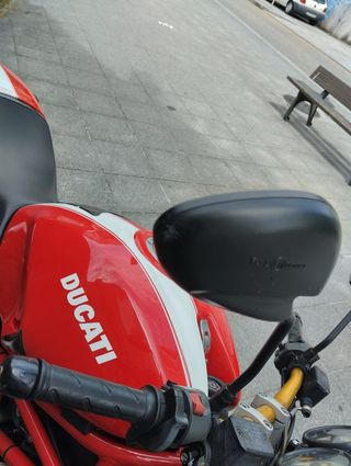 Ducati Monster S2R 800