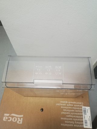 Cajón nevera Bosch: transparente