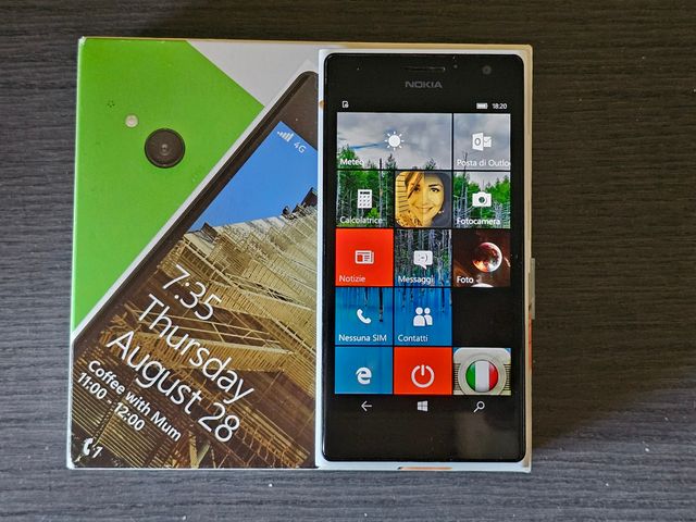 Nokia Lumia 735: Smartphone Windows