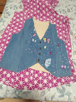 Chaleco vaquero bordado-azul