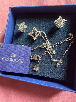 Conjunto SWAROVSKI plata: Collar y pendientes