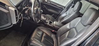 Porsche Cayenne 2011
