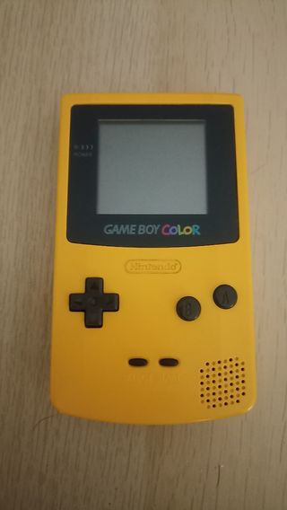 Game Boy Color amarilla