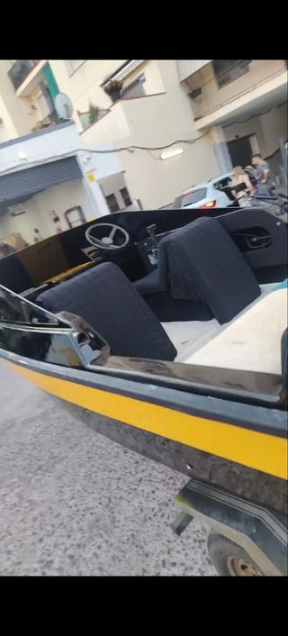 Se vende lancha río 400 olé