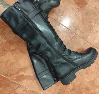 ‼️ PRECIO NO NEGOCIABLE ‼️ 
Botas negras altas