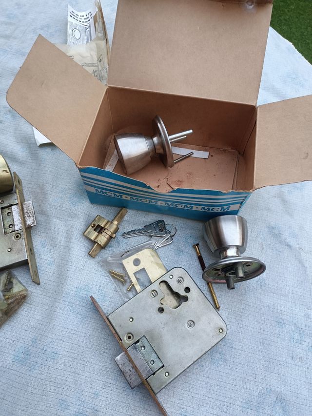 Cerraduras MCM + pomo