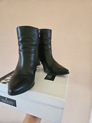 Stivali neri con tacco