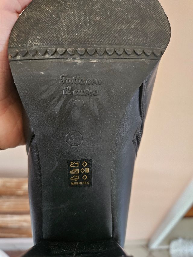 Stivali neri con tacco