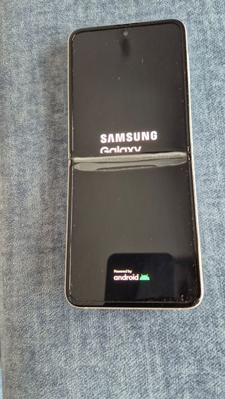 Samsung Galaxy Z Flip 3 - Beige/Negro PARA REPARAR