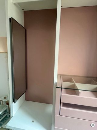 Vestidor blanco y rosa - Armario modular