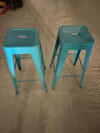 2 bancos metal turquesa