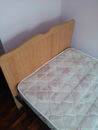 Se venden dos camas gemelas completas