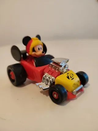 Mickey mouse coche carreras hot rod