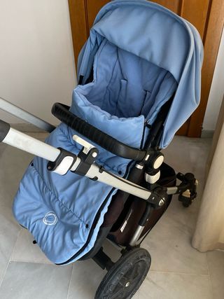 Bugaboo Cameleon³ - Silla paseo azul
incluye saco 