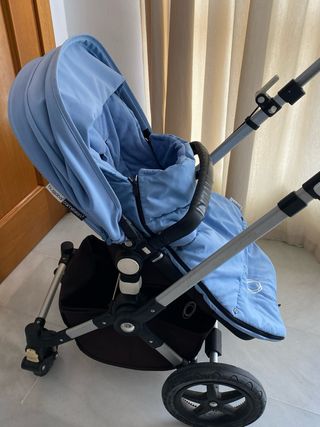Bugaboo Cameleon³ - Silla paseo azul
incluye saco 
