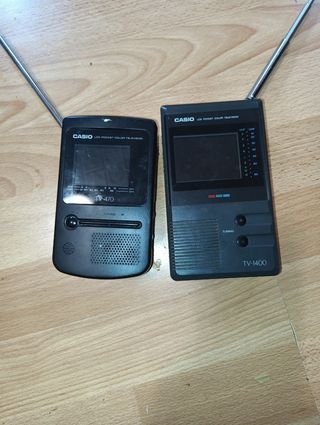 2 Radios Casio TV-470 & TV-1400