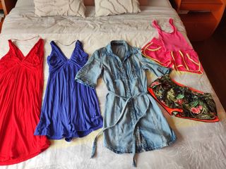 Vestidos y shorts - 3 vestidos, 2 shorts y 1 top