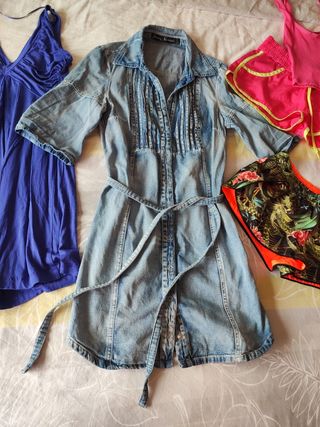 Vestidos y shorts - 3 vestidos, 2 shorts y 1 top