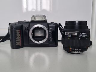 Cámara NIKON F-401 + accesorios