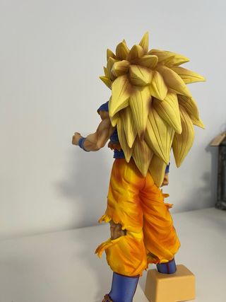 Figura Goku SSJ3