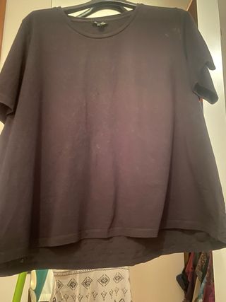 Maglia nera a maniche corte