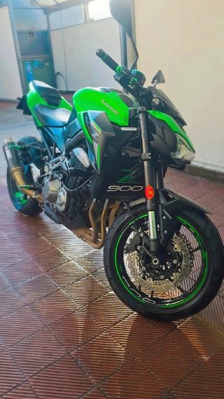 Kawasaki Z900e A2 limitada en documentacion