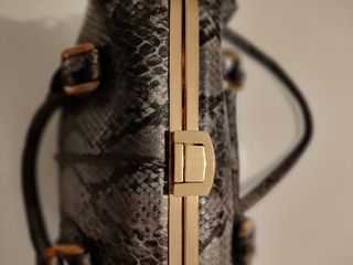 Borsa bauletto grigio pitonato