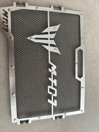 Rejilla radiador MT-07