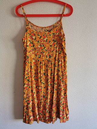 Vestido C&A flores - Talla L
