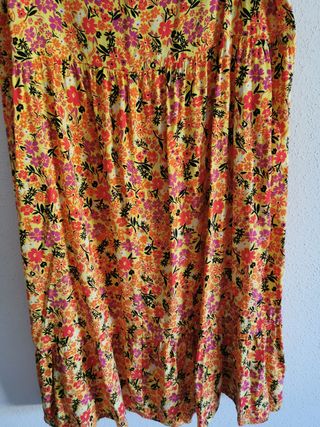 Vestido C&A flores - Talla L