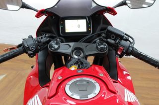 HONDA CBR 650 R E-CLUCHT A2 | 2024 | 14.300 km