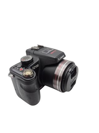 CAMARA COMPACTA LUMIX FZ100  +  FUNDA + BATERIA + CARGADOR