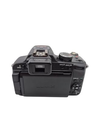 CAMARA COMPACTA LUMIX FZ100  +  FUNDA + BATERIA + CARGADOR