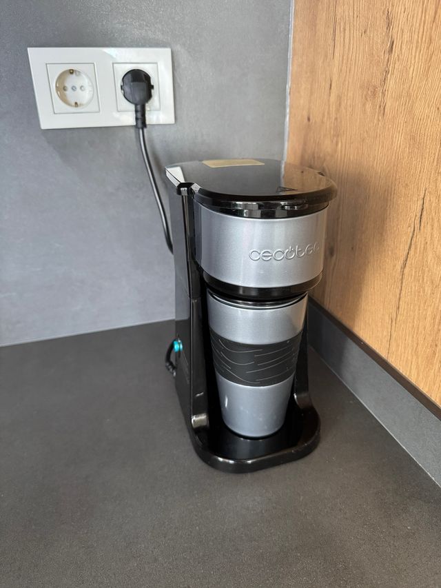 Cafetera Cecotec Drop&Go 700W