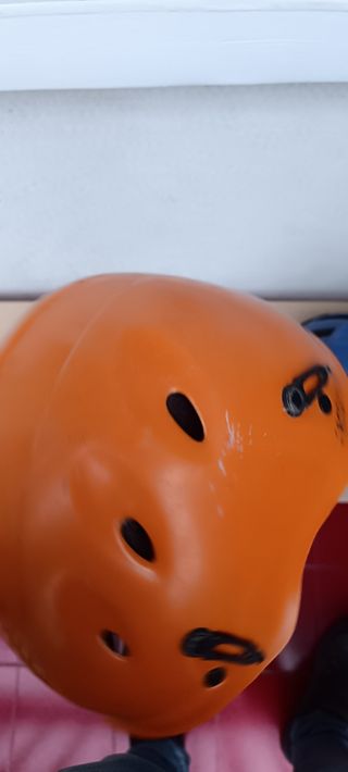 Casco montaña usado