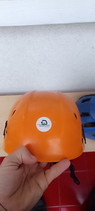 Casco montaña usado