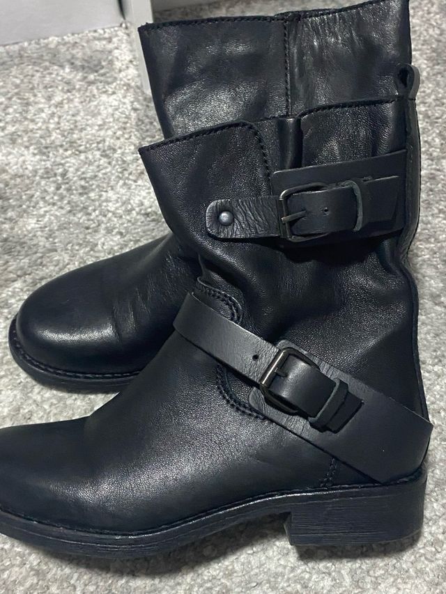 Botas moteras Mango - negras nuevas ,dos usos