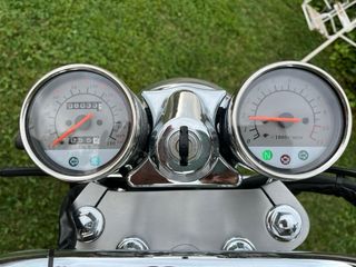 Daelim Daystar Classic 125cc roja