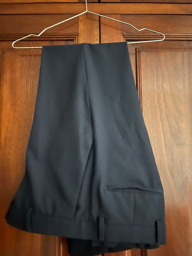 Traje Zara azul marino