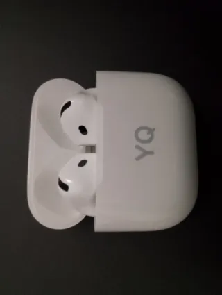 Air pods 4 auriculares blancos de Apple