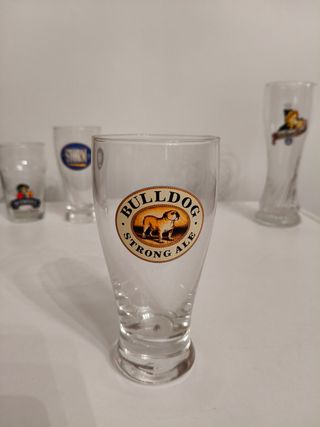 Bicchiere Bulldog Strong Ale