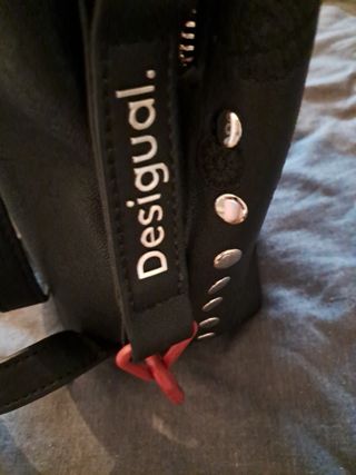 Mochila Desigual negra