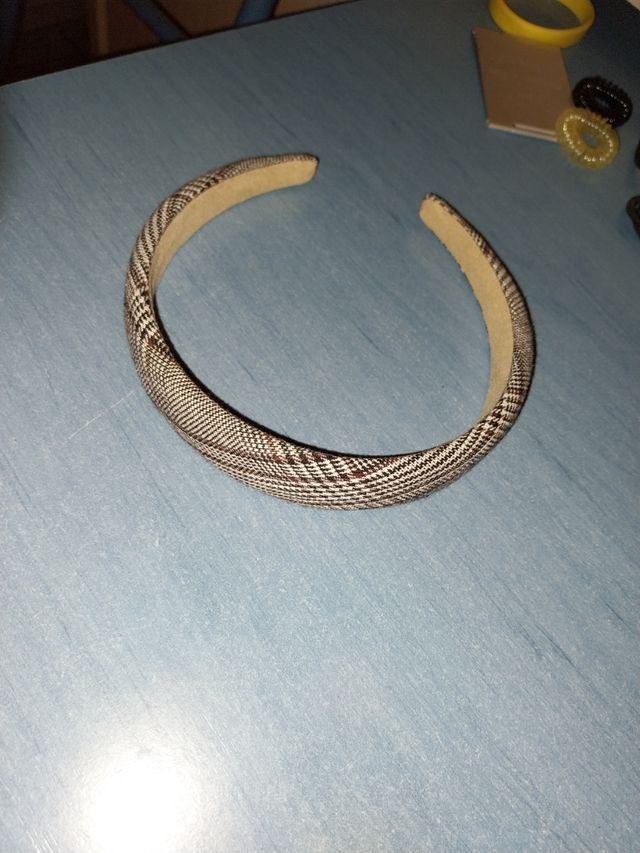 Coleteros y diademas