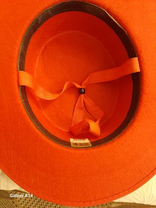 Sombrero cordobés rojo