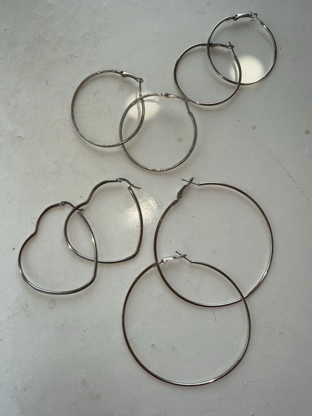 Aretes de color Plateado - 5 pares