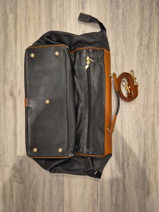 Bolsa de cuero marrón y negro